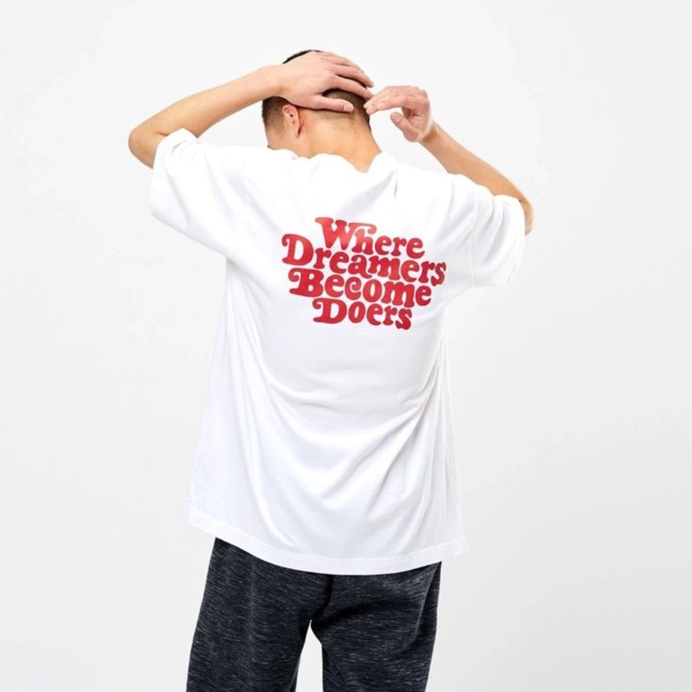 Uniqlo UT x Verdy "Where Dreamers Become Doers" Graphic Tee - White Size Large